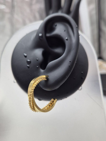 Золотистые серьги-кольца конго с широким профилем J11182CJJ Золотистые серьги-кольца конго с широким профилем J11182CJJ