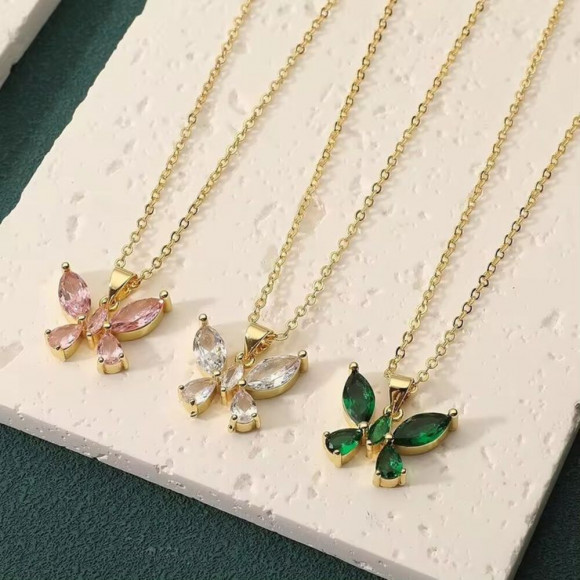 Цепочка с объемной подвеской-бабочкой из розовых кристаллов J10837CJJ Цепочка с объемной подвеской-бабочкой из розовых кристаллов J10837CJJ