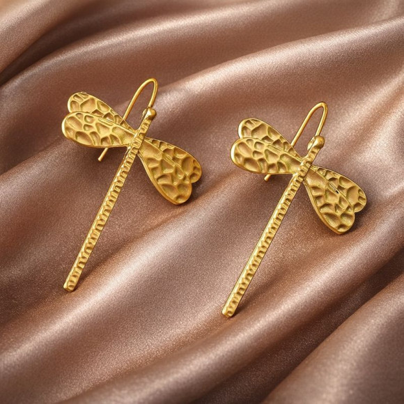 Серьги в форме фактурных стрекоз с золотистым блеском 1J12479CJJ Серьги в форме фактурных стрекоз с золотистым блеском 1J12479CJJ