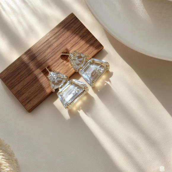 Серьги ювелирный сплав, кристаллы 1J12417CJJ Серьги ювелирный сплав, кристаллы 1J12417CJJ