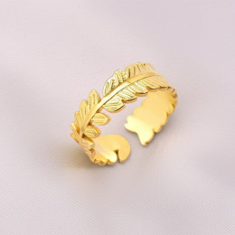 Кольцо медицинская сталь с напылением золотом J10328CJJ Кольцо медицинская сталь с напылением золотом J10328CJJ