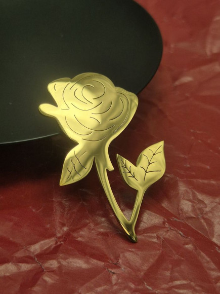 Брошь роза сталь с напылением золотом J11545CJJ