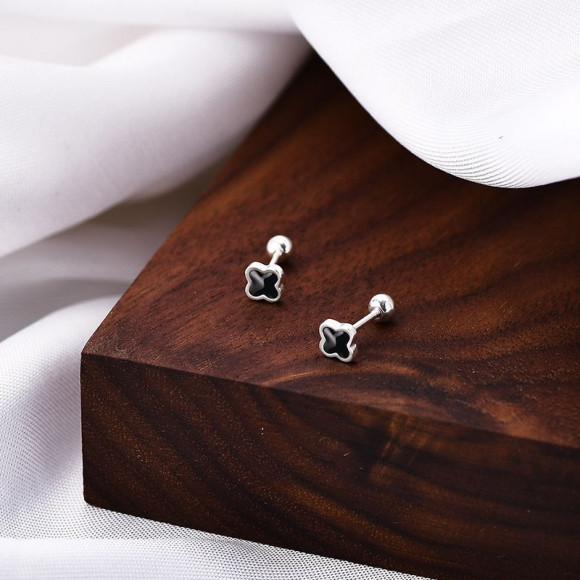 Серьги медь с напылением платиной клевер 1J11950CJJ Серьги медь с напылением платиной клевер 1J11950CJJ