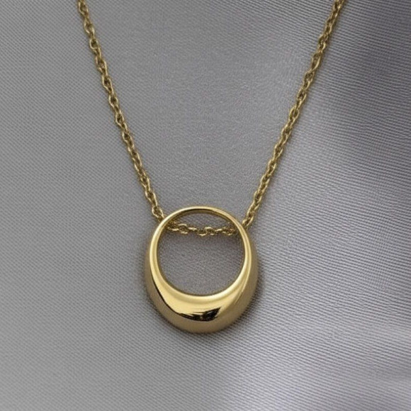 Изящная цепочка с овальным кулоном в форме полумесяца J10082CJJ