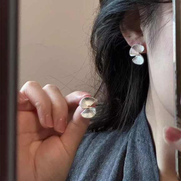 Серьги-пусеты «Серебряная спираль» 1J12518CJJ Серьги-пусеты «Серебряная спираль» 1J12518CJJ