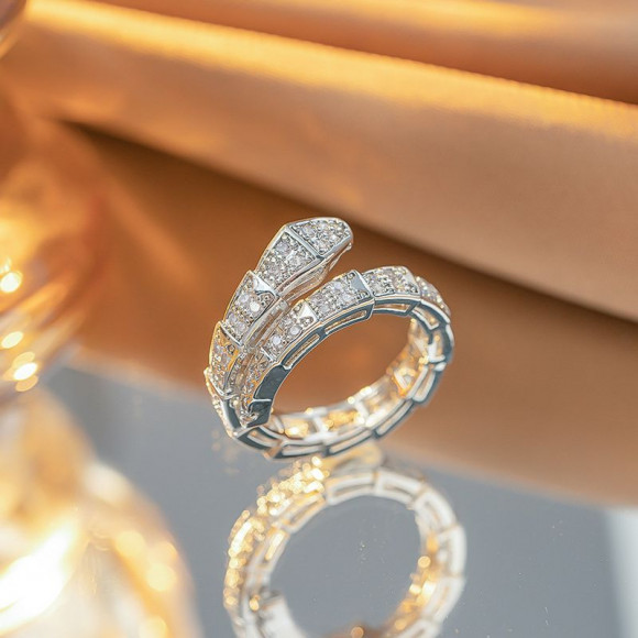 Разомкнутое кольцо змея с платиновым покрытием и фианитами 1J11962CJJ