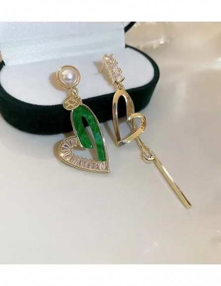 Серьги ювелирный сплав сердце с зеленой вставкой J10033CJJ