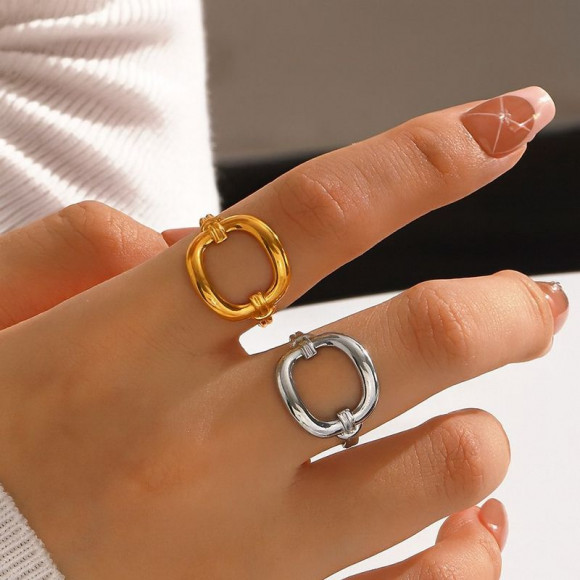 Кольцо в форме массивного овального звена цепи 1J12469_1CJJ