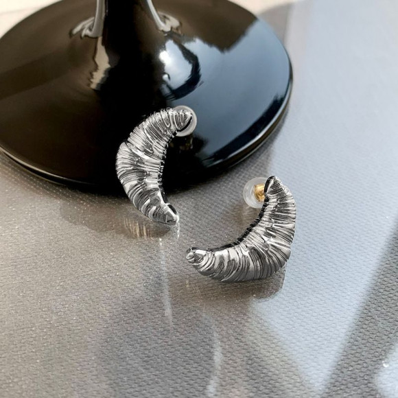 Серьги гвоздики медь напыление платиной круассаны 1J12116CJJ Серьги гвоздики медь напыление платиной круассаны 1J12116CJJ