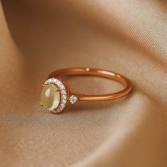 Тонкое медное кольцо с опаловым камнем и кристаллами 1J12263CJJ