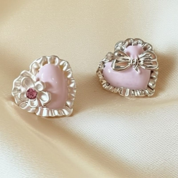 Серьги-пусеты Сердца из ювелирного сплава на серебряном штифте 1J11570CJJ