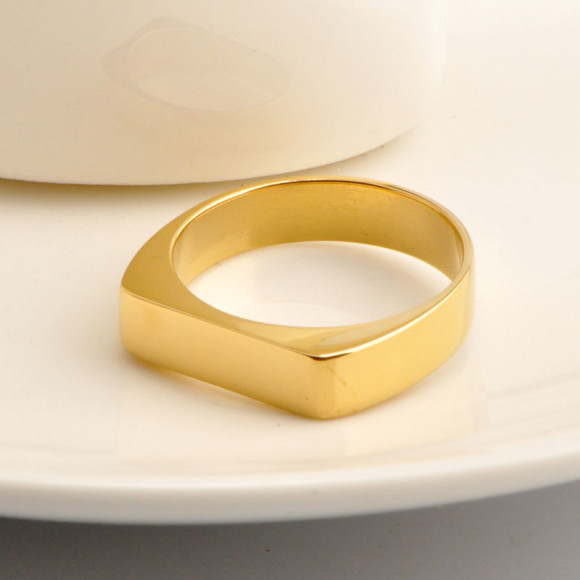 Кольцо медицинская сталь с напылением золотом J11111CJJ