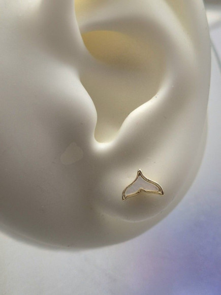 Серьги-гвоздики контурные в форме плавников J10692CJJ