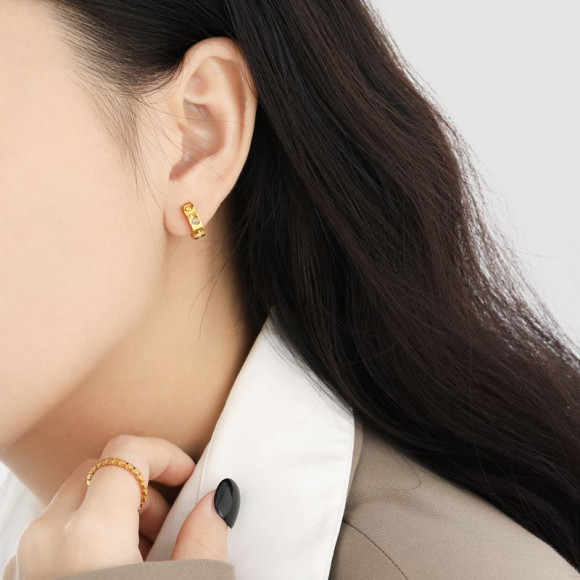 Серьги из титановой стали с напылением золотом 1J12047CJJ