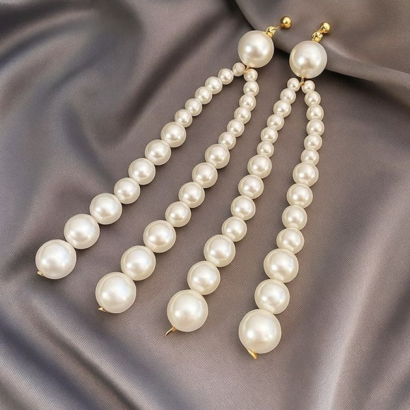 Длинные серьги-пусеты с жемчужными гроздьями 1J12097CJJ