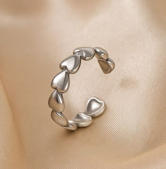 Разомкнутое кольцо из миниатюрных стальных сердец 1J12275CJJ