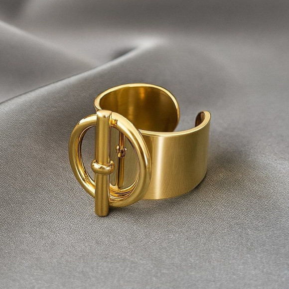 Кольцо титановая сталь напыление золотом 1J12508CJJ Кольцо титановая сталь напыление золотом 1J12508CJJ