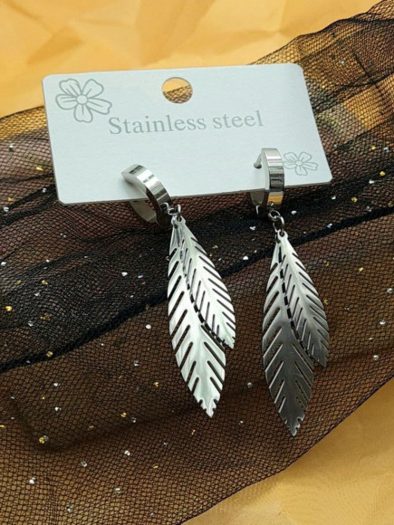 Стальные серьги-кольца с подвесками-перьями J10210CJJ