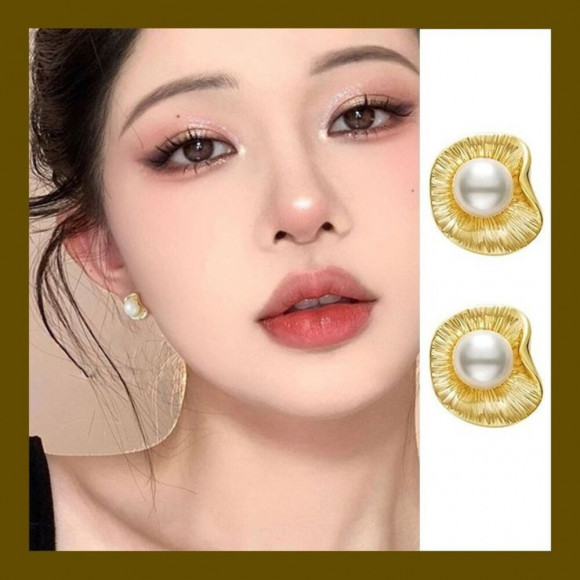 Серьги-гвоздики ракушки с жемчужиной J10722CJJ Серьги-гвоздики ракушки с жемчужиной J10722CJJ