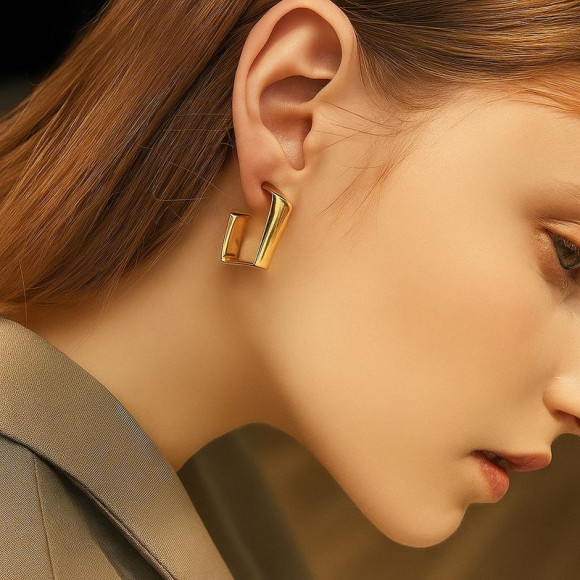 Серьги гвоздики медь напыление золотом квадраты 1J12108CJJ Серьги гвоздики медь напыление золотом квадраты 1J12108CJJ