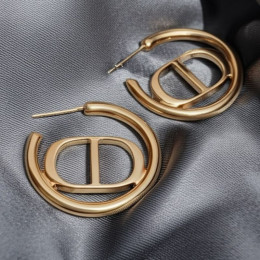 Серьги медицинская сталь с напылением золотом 1J11987CJJ Серьги медицинская сталь с напылением золотом 1J11987CJJ