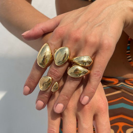 Комплект золотистых колец обтекаемой формы 1J11854CJJ