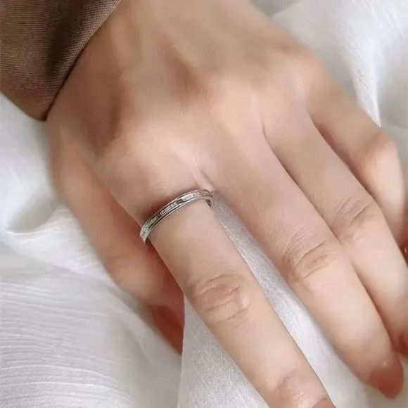 Кольцо стальное обручальное "I feel you even when I close my eyes" J10179CJJ