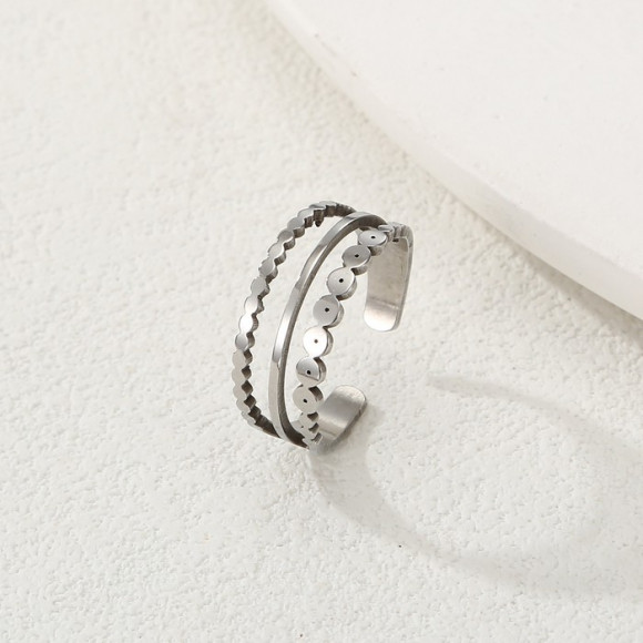 Двойное кольцо из гладких стальных линий J10312CJJ Двойное кольцо из гладких стальных линий J10312CJJ