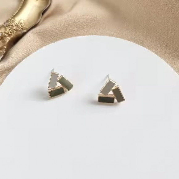 Серьги ювелирный сплав с серебряным гвоздиком J10410CJJ Серьги ювелирный сплав с серебряным гвоздиком J10410CJJ