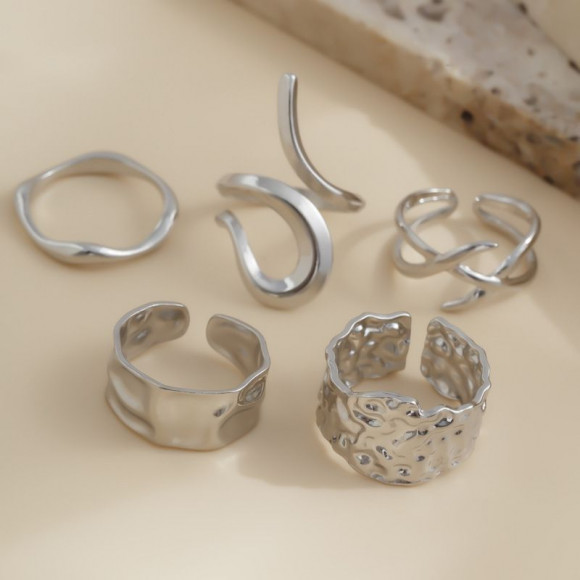 Сет серебристых колец с плетением и геометрическими линиями 1J11860CJJ Сет серебристых колец с плетением и геометрическими линиями 1J11860CJJ