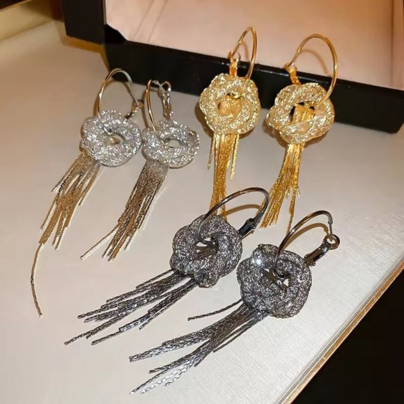 Серьги-подвески с плетеными кольцами и цепями J10413CJJ