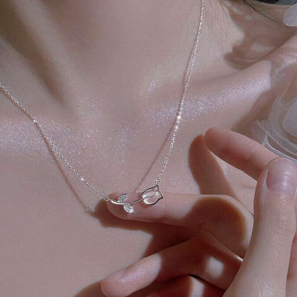 Цепочка из титановой стали с подвеской в форме тюльпана 1J12350CJJ Цепочка из титановой стали с подвеской в форме тюльпана 1J12350CJJ