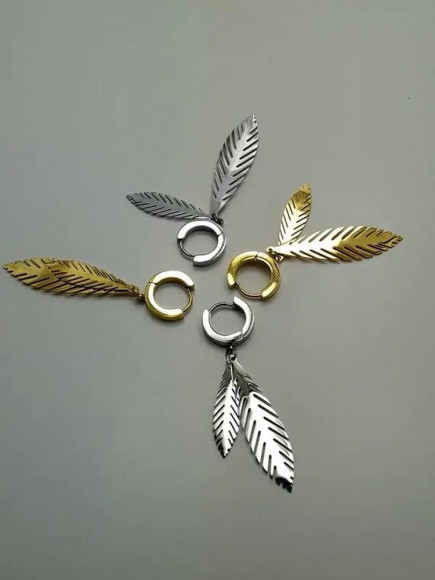 Серьги стальные с напылением золотом листья J10205CJJ Серьги стальные с напылением золотом листья J10205CJJ