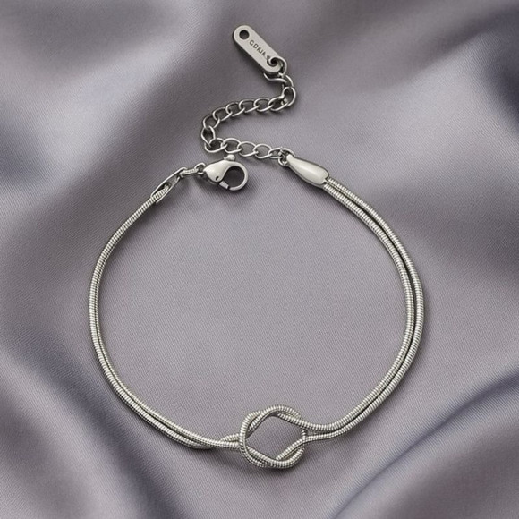 Браслет-цепочка серебристый с центральным кольцом 1J11906CJJ Браслет-цепочка серебристый с центральным кольцом 1J11906CJJ