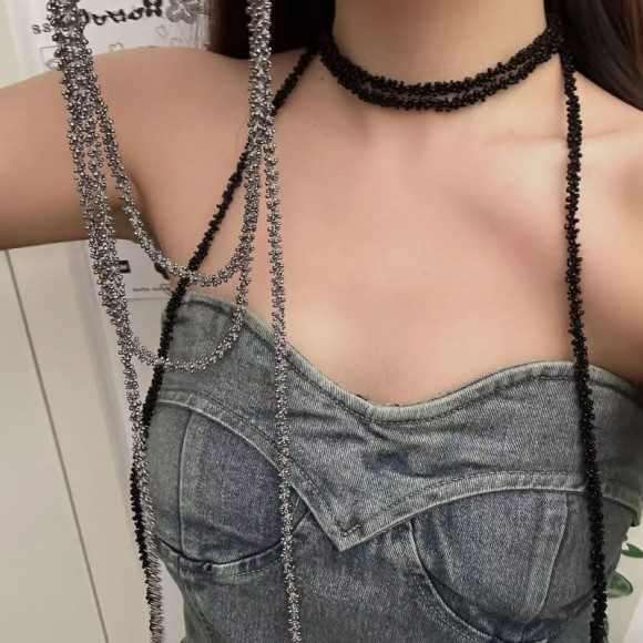 Длинный сотуар из мерцающего темного бисера 1J11661CJJ Длинный сотуар из мерцающего темного бисера 1J11661CJJ