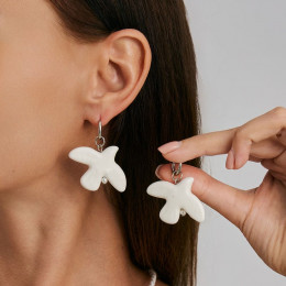 Серьги-конго висячие ювелирный сплав акрил горлица 1J11908CJJ Серьги-конго висячие ювелирный сплав акрил горлица 1J11908CJJ