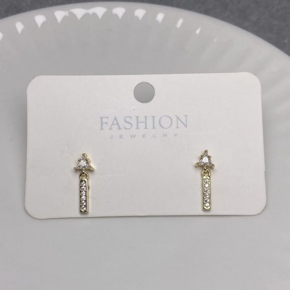 Минималистичные серьги-пусеты Стрелы из меди с микропаве 1J11017CJJ