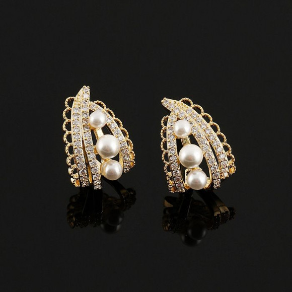 Ажурные серьги-пусеты с тремя жемчужинами 1J11804CJJ