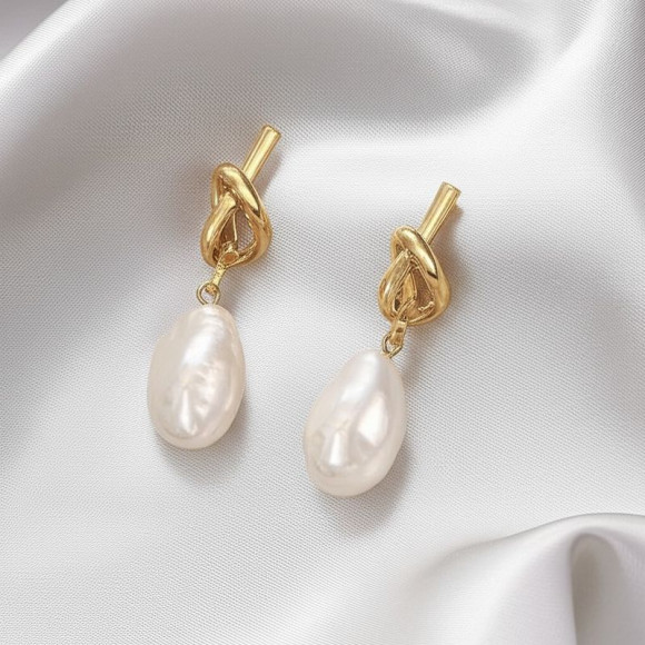 Серьги-пусеты с подвесным жемчугом-каплей 1J11803CJJ