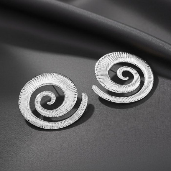 Крупные серебристые серьги-пусеты Спирали из ювелирного сплава 1J11668CJJ