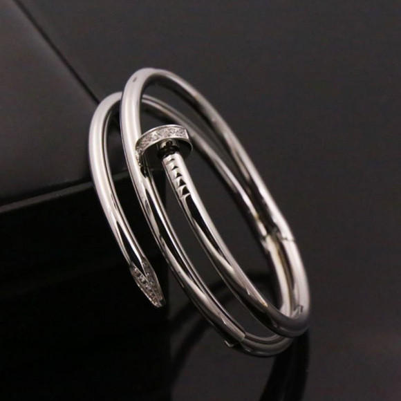 Кольцо в форме изогнутого гвоздя с инкрустацией 1J12062CJJ