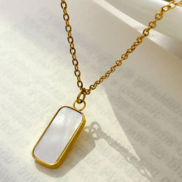 Минималистичная цепочка с кулоном из цельного перламутра J10542CJJ