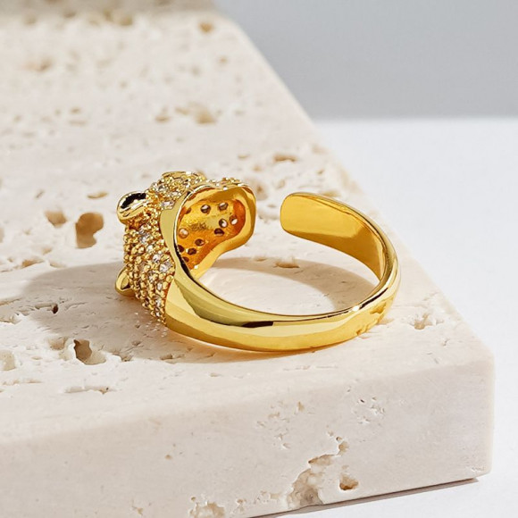 Кольцо в виде головы пантеры с зелеными глазами 1J12064CJJ