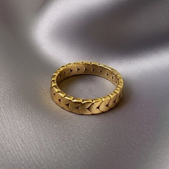 Кольцо стальное с напылением золотом сердца J10190CJJ