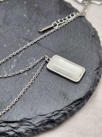 Цепочка с подвеской в форме прямоугольника с белой эмалью J10541CJJ