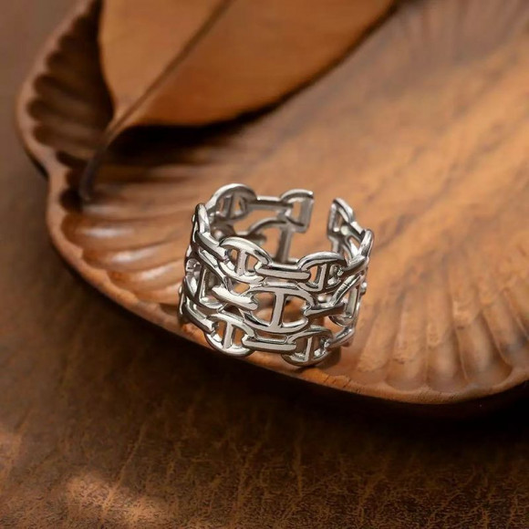 Широкое ажурное кольцо с якорным плетением в серебристом цвете 1J12387CJJ Широкое ажурное кольцо с якорным плетением в серебристом цвете 1J12387CJJ