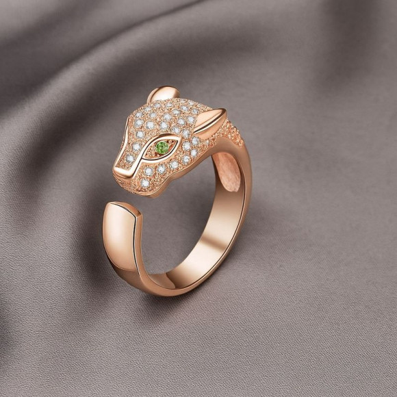 Кольцо пантера в розовом золоте с кристаллами 1J12065CJJ Кольцо пантера в розовом золоте с кристаллами 1J12065CJJ