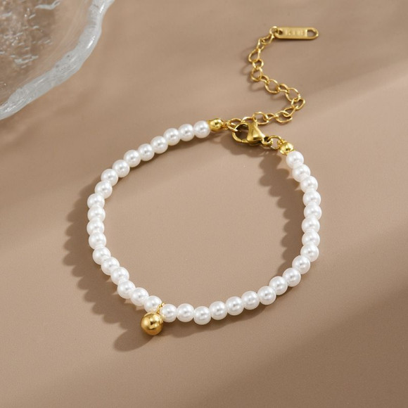Браслет из жемчуга с золотистой подвеской-сферой 1J12146CJJ