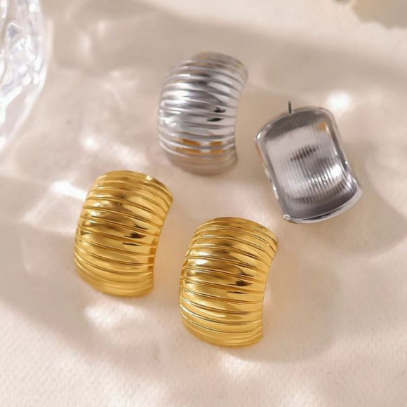 Серьги медицинская сталь с напылением золотом J10623CJJ