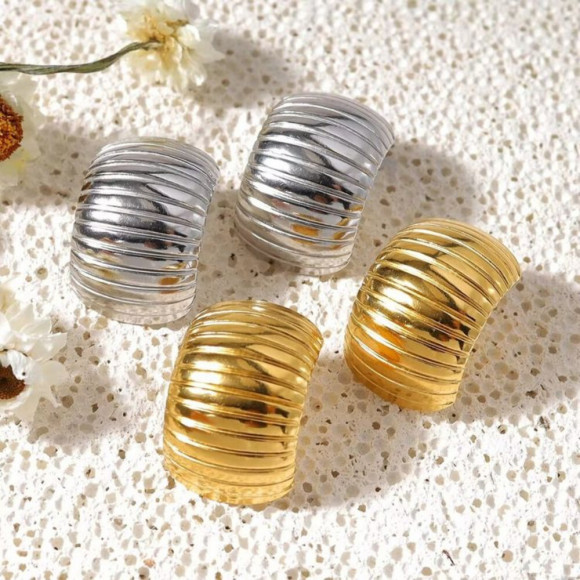 Серьги медицинская сталь с напылением золотом J10623CJJ